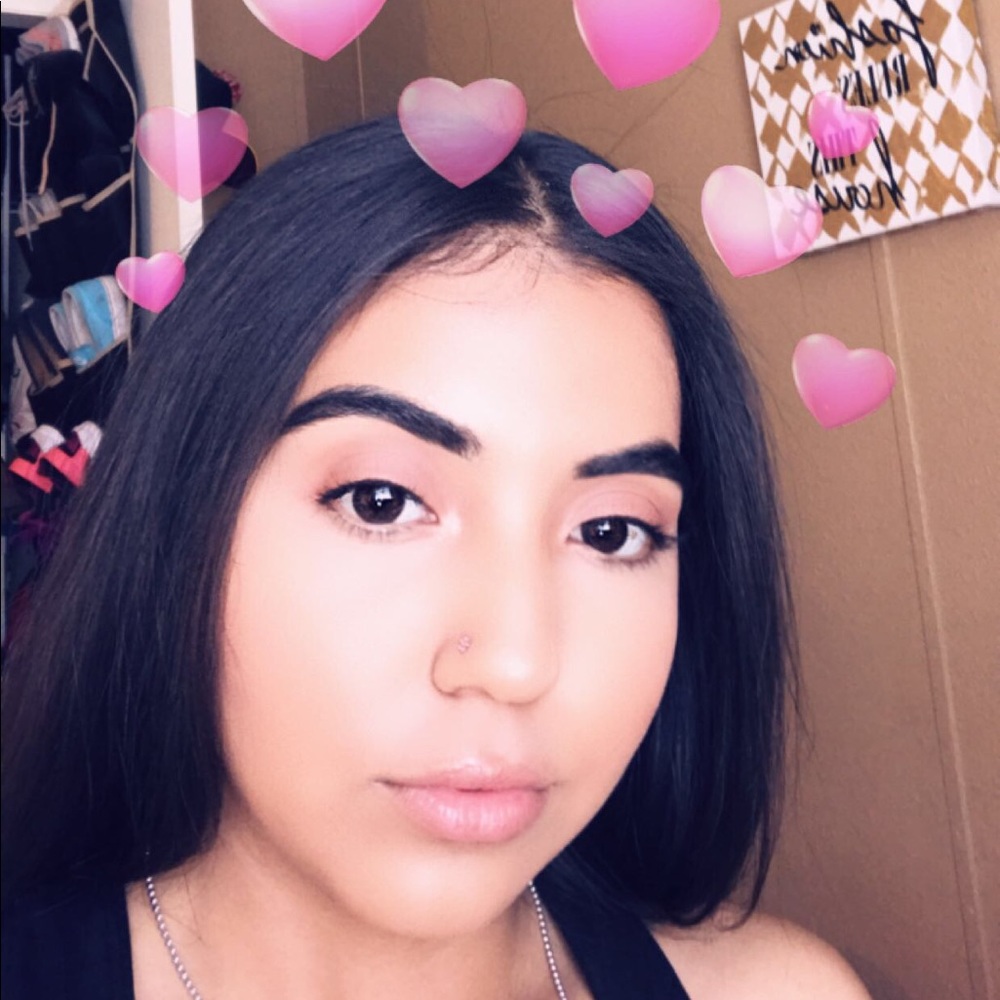 Meet your Posher, Karmina